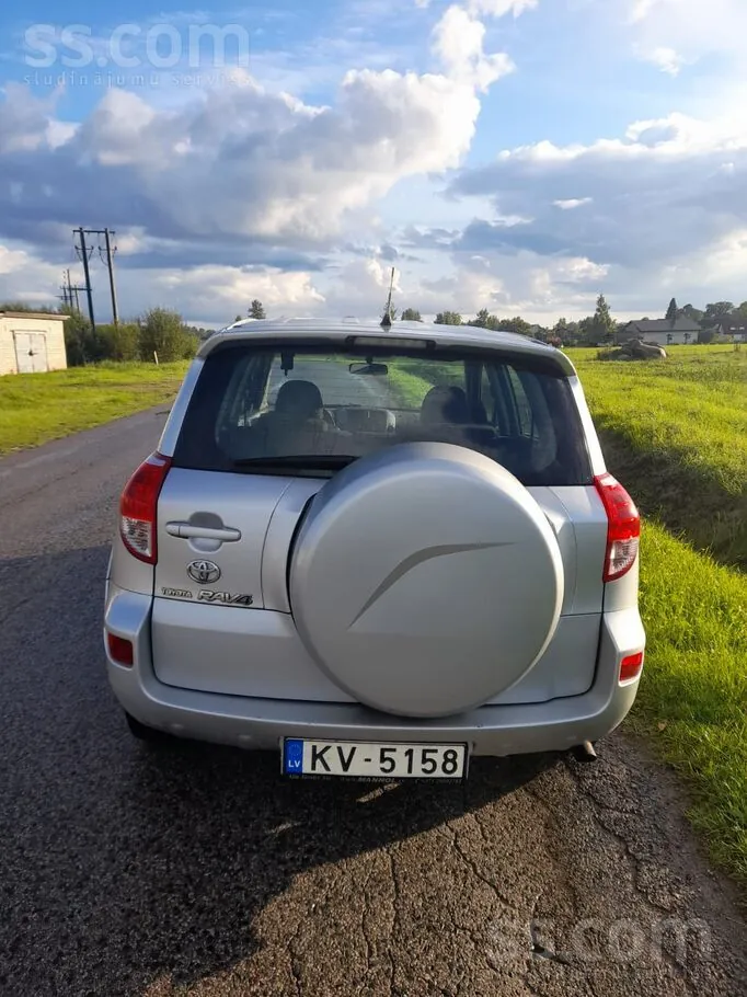 Toyota Rav4 2006 photo 2