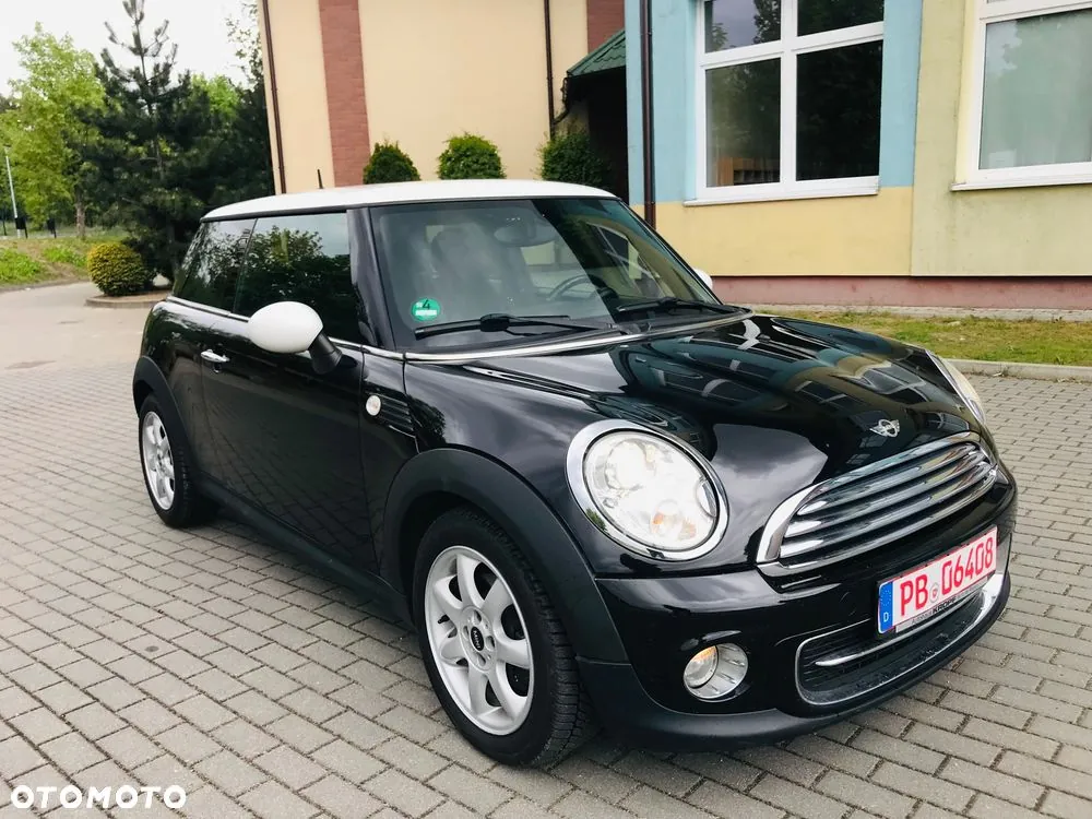 Mini Cooper 2010 photo 2