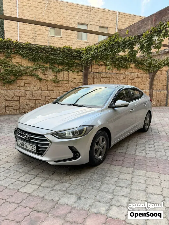 Hyundai Avante 2017 photo 2
