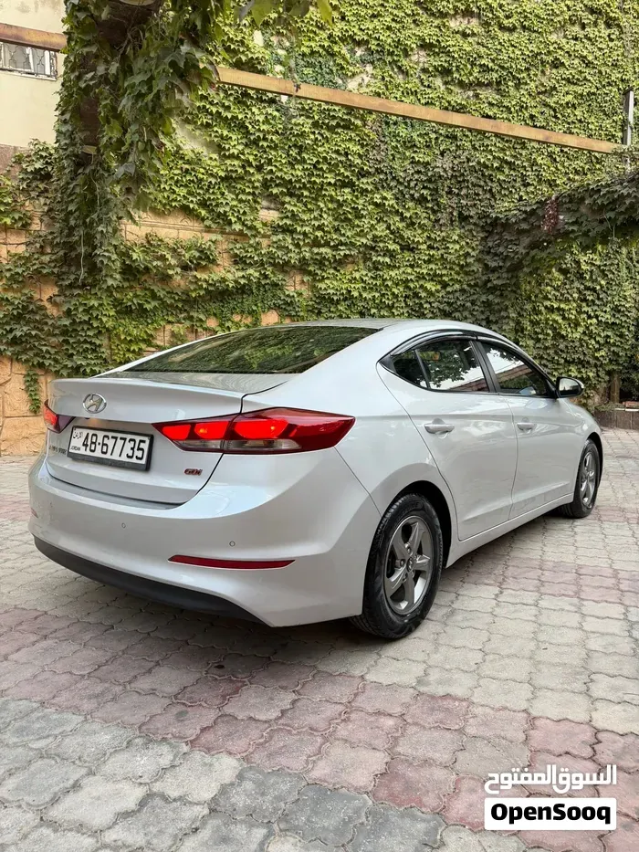 Hyundai Avante 2017 photo 4