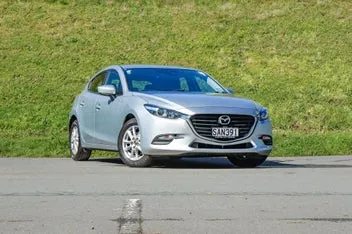 Mazda 3 2019 photo 2
