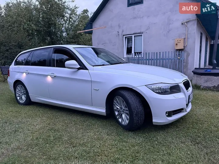 BMW 3 Series 2009 photo 4