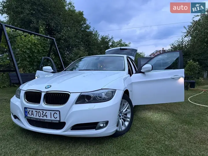 BMW 3 Series 2009 photo 3
