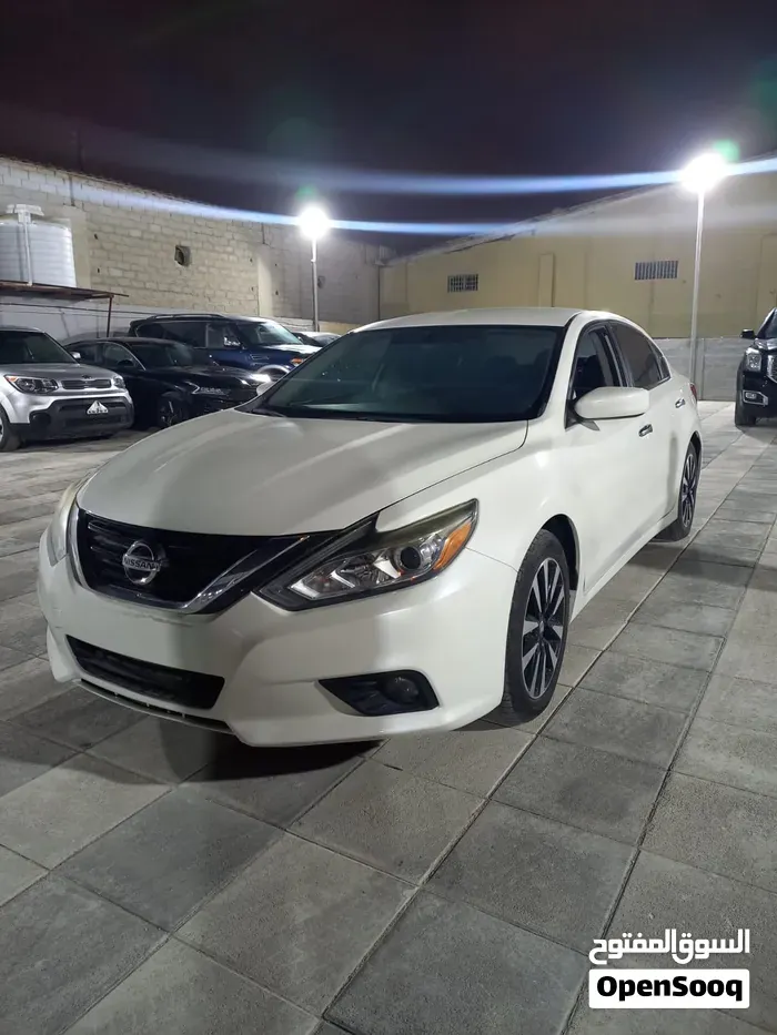Nissan Altima 2018 photo 3