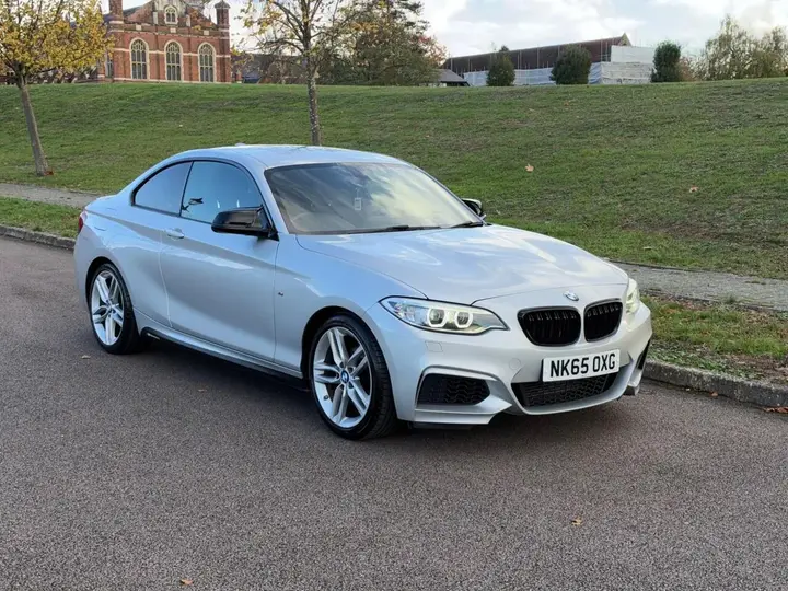 BMW 2 Series 2015 photo 2