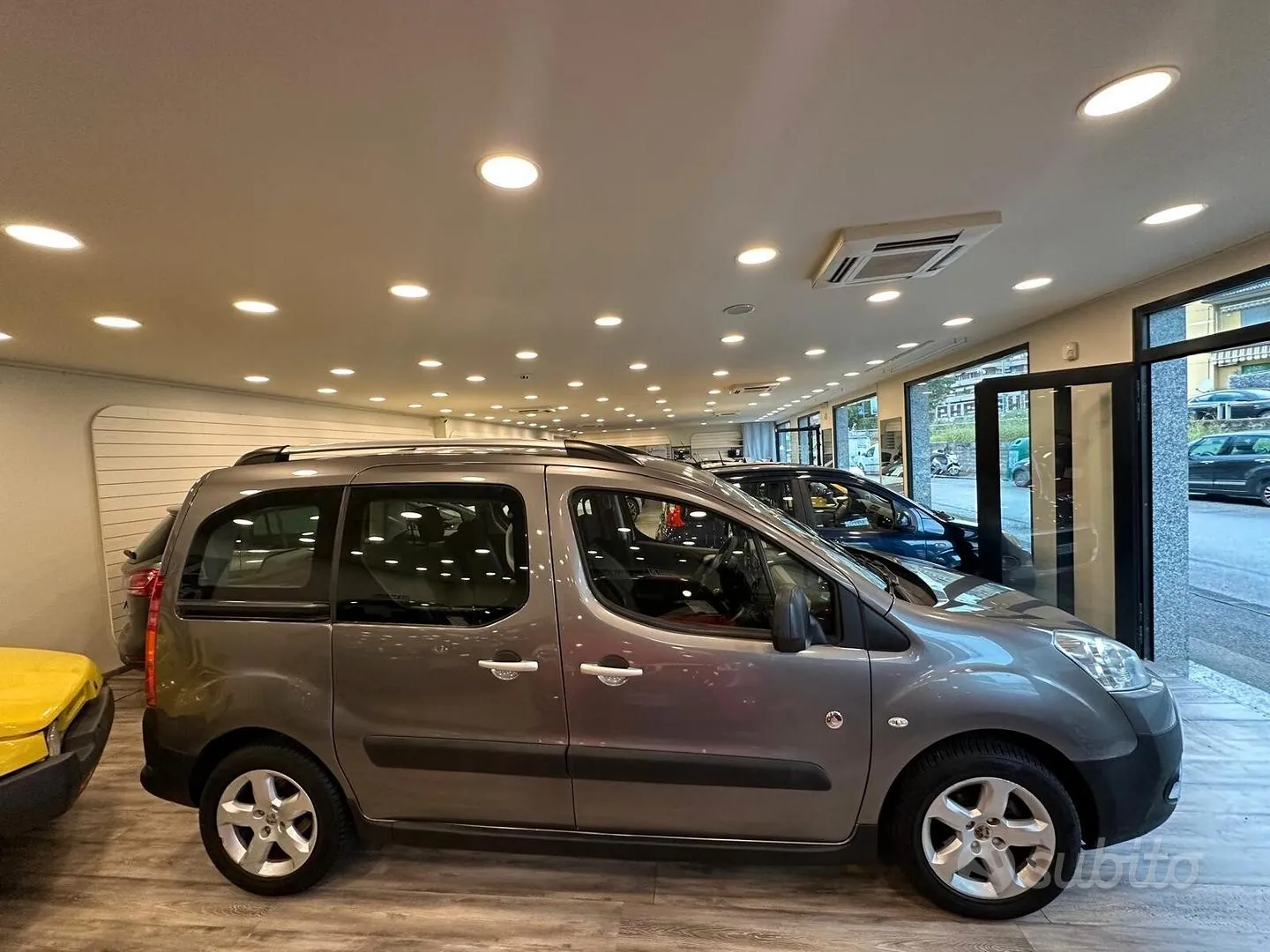 Peugeot Partner 2011 photo 3