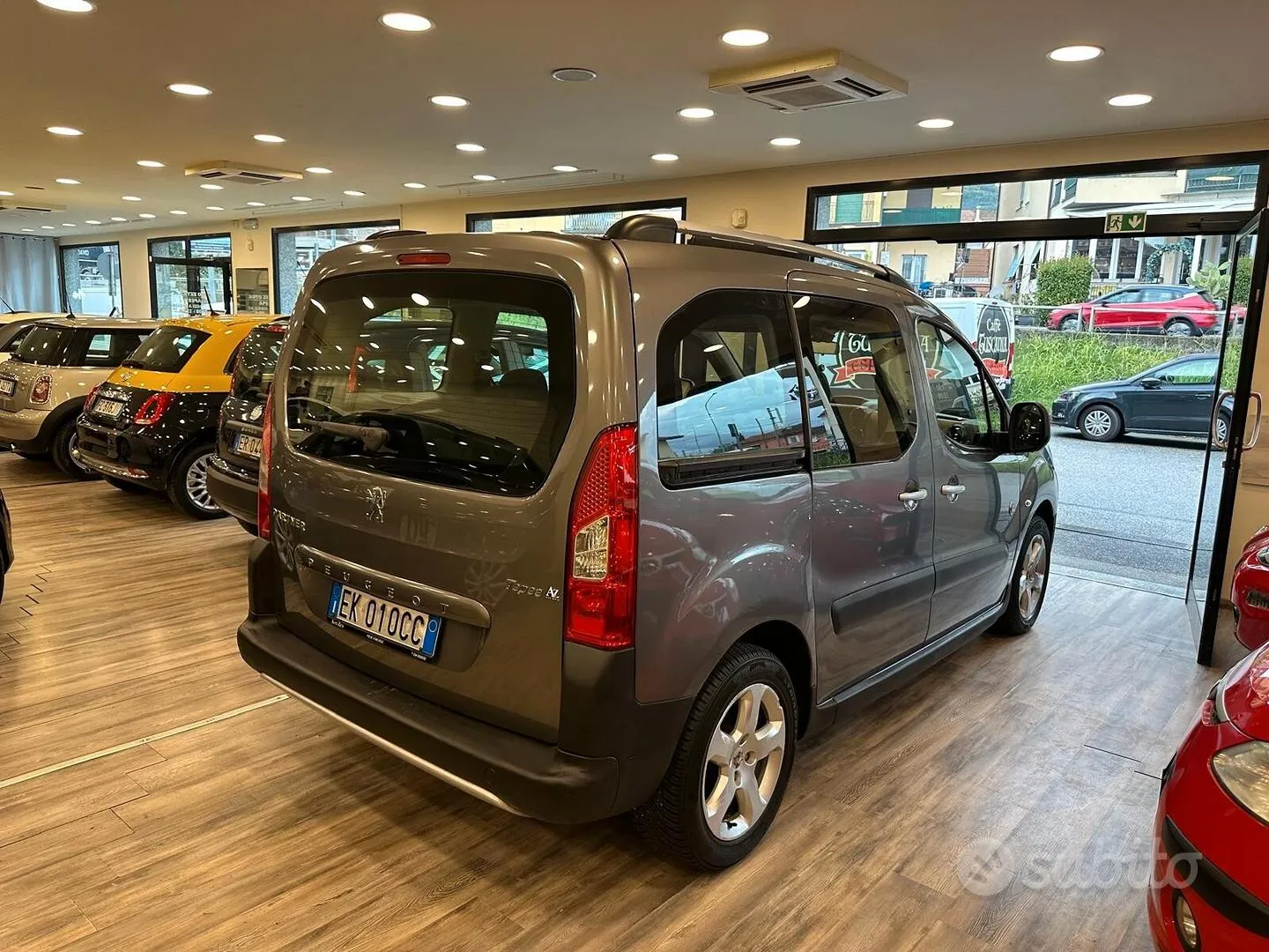 Peugeot Partner 2011 photo 4