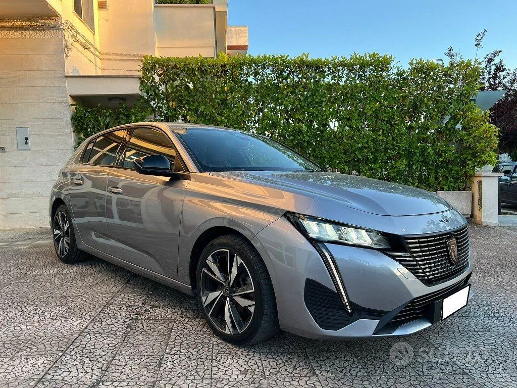 Peugeot 308 2023 photo 2