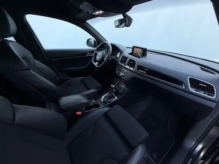 Audi Q3 2017 photo 3