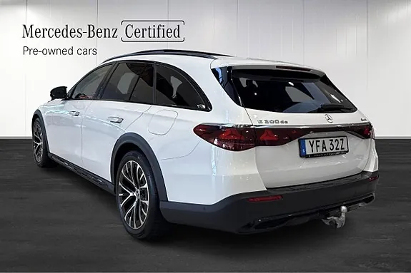 Mercedes-Benz E300 De 2025 photo 3