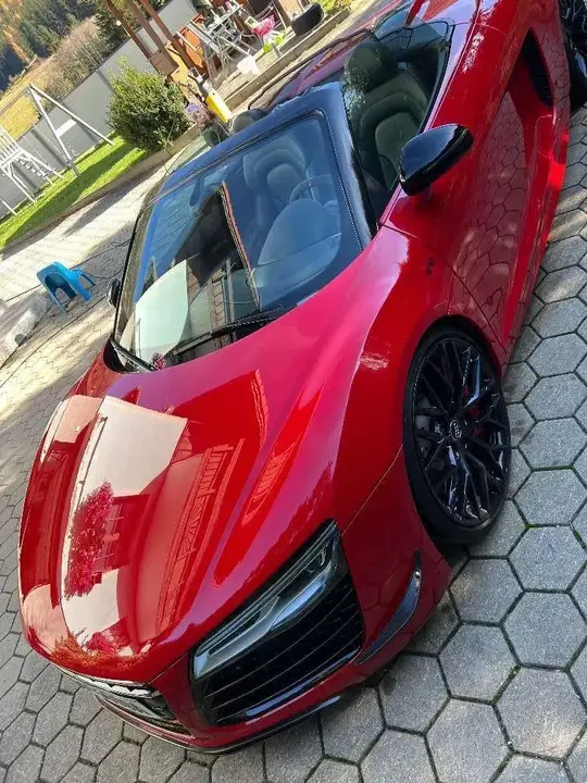 Audi R8