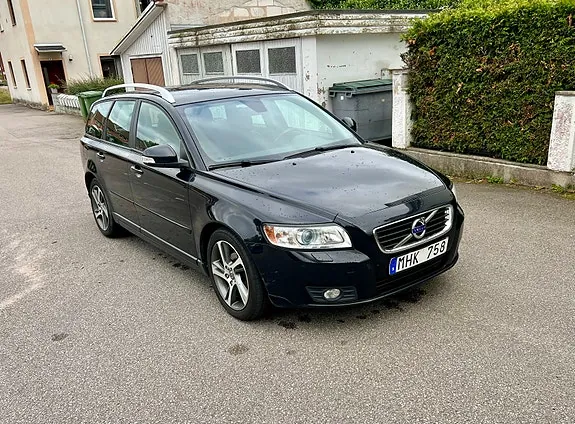 Volvo V50 2012 photo 2