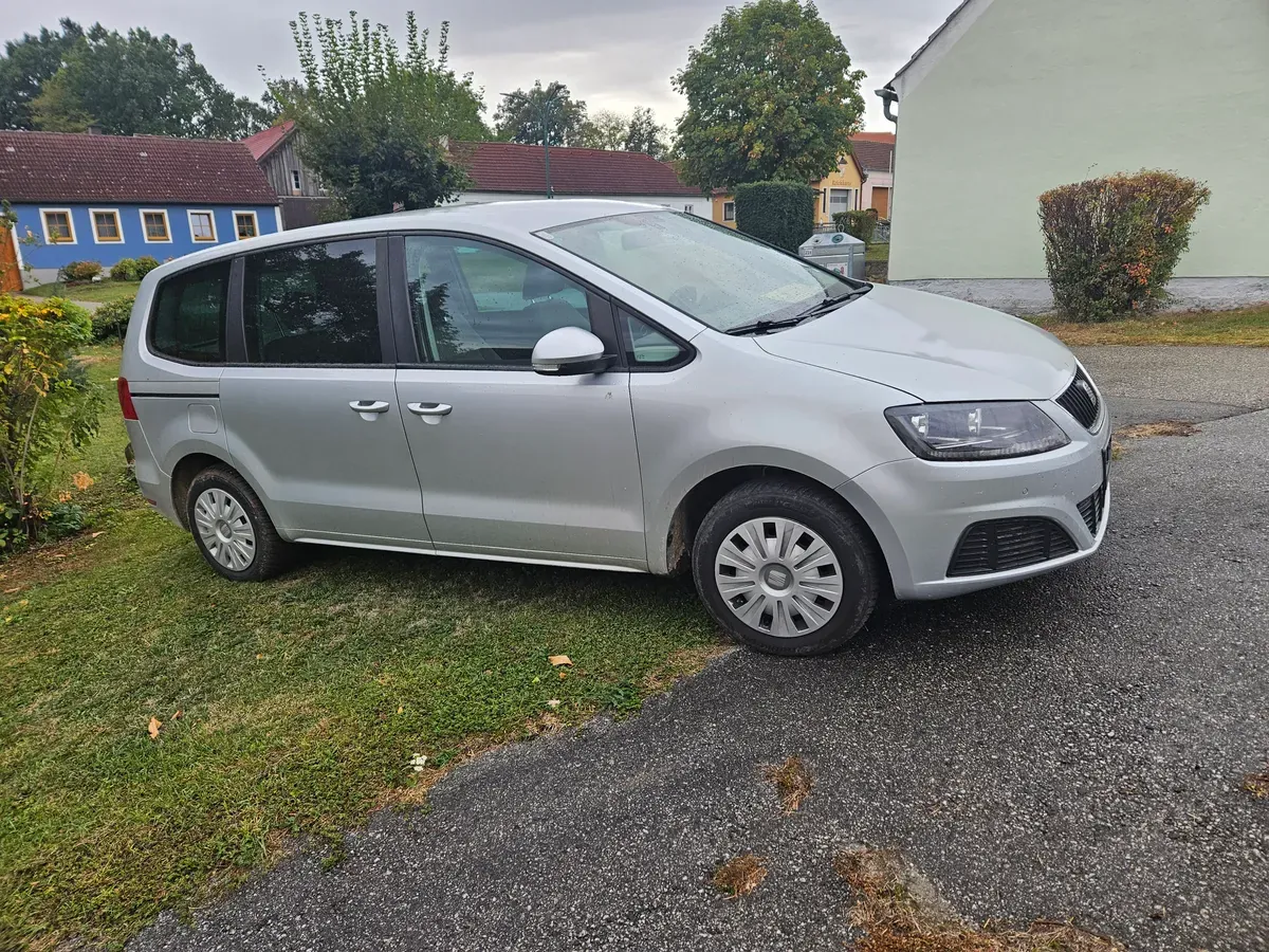Seat Alhambra 2015 photo 2
