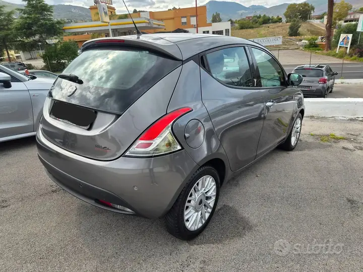 Lancia Ypsilon 2014 photo 3