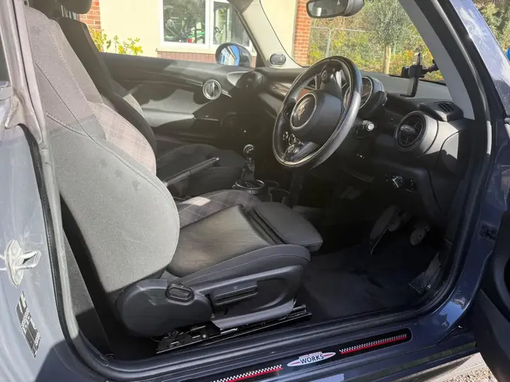Mini Cooper S 2017 photo 5