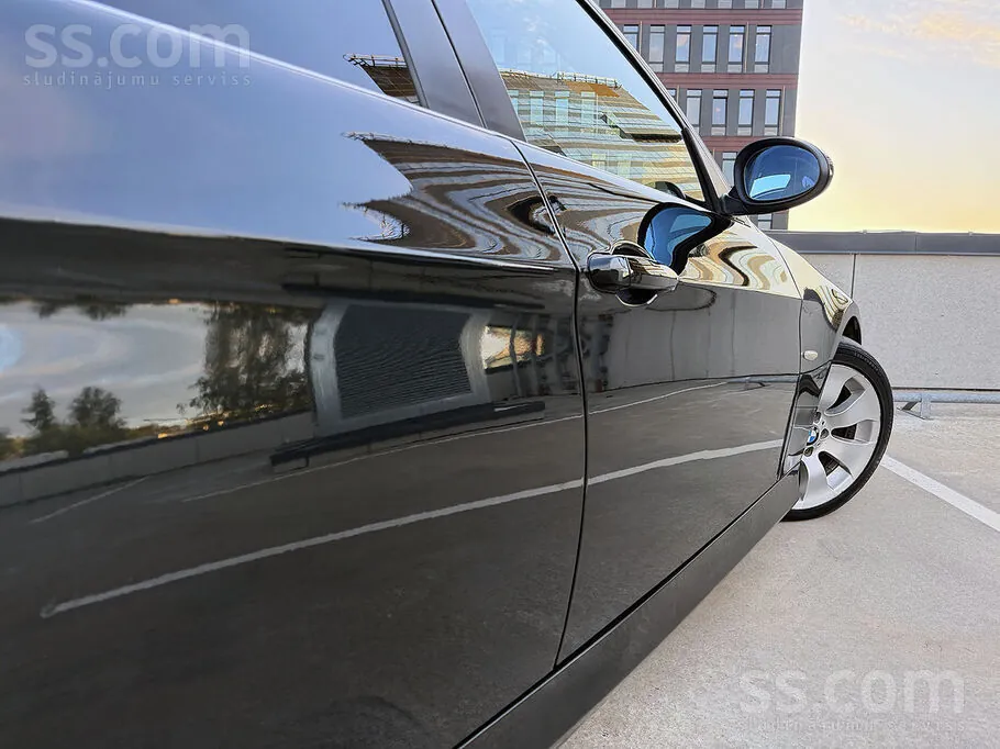 BMW 330 2008 photo 5