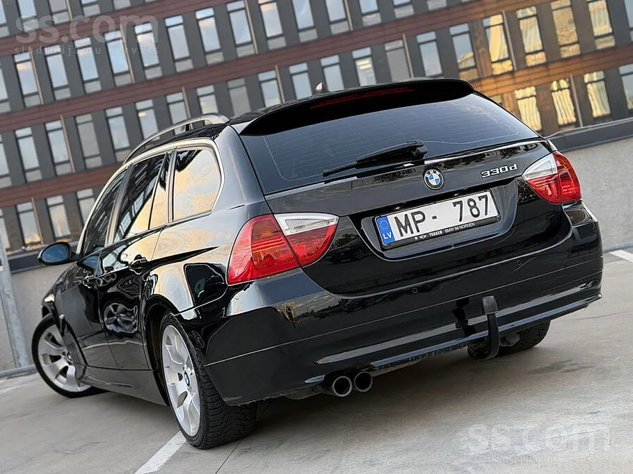 BMW 330 2008 photo 3