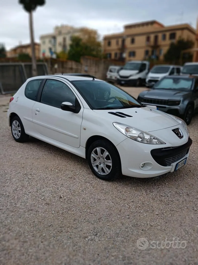 Peugeot 206 2009 photo 3