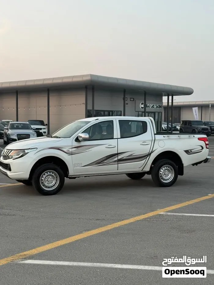 Mitsubishi L200 2016 photo 4