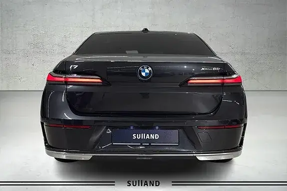 BMW I7 2023 photo 4