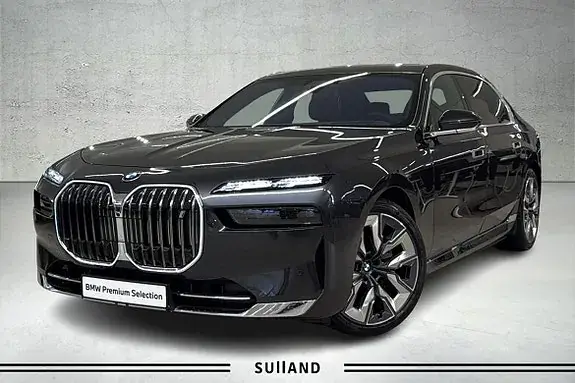 BMW I7