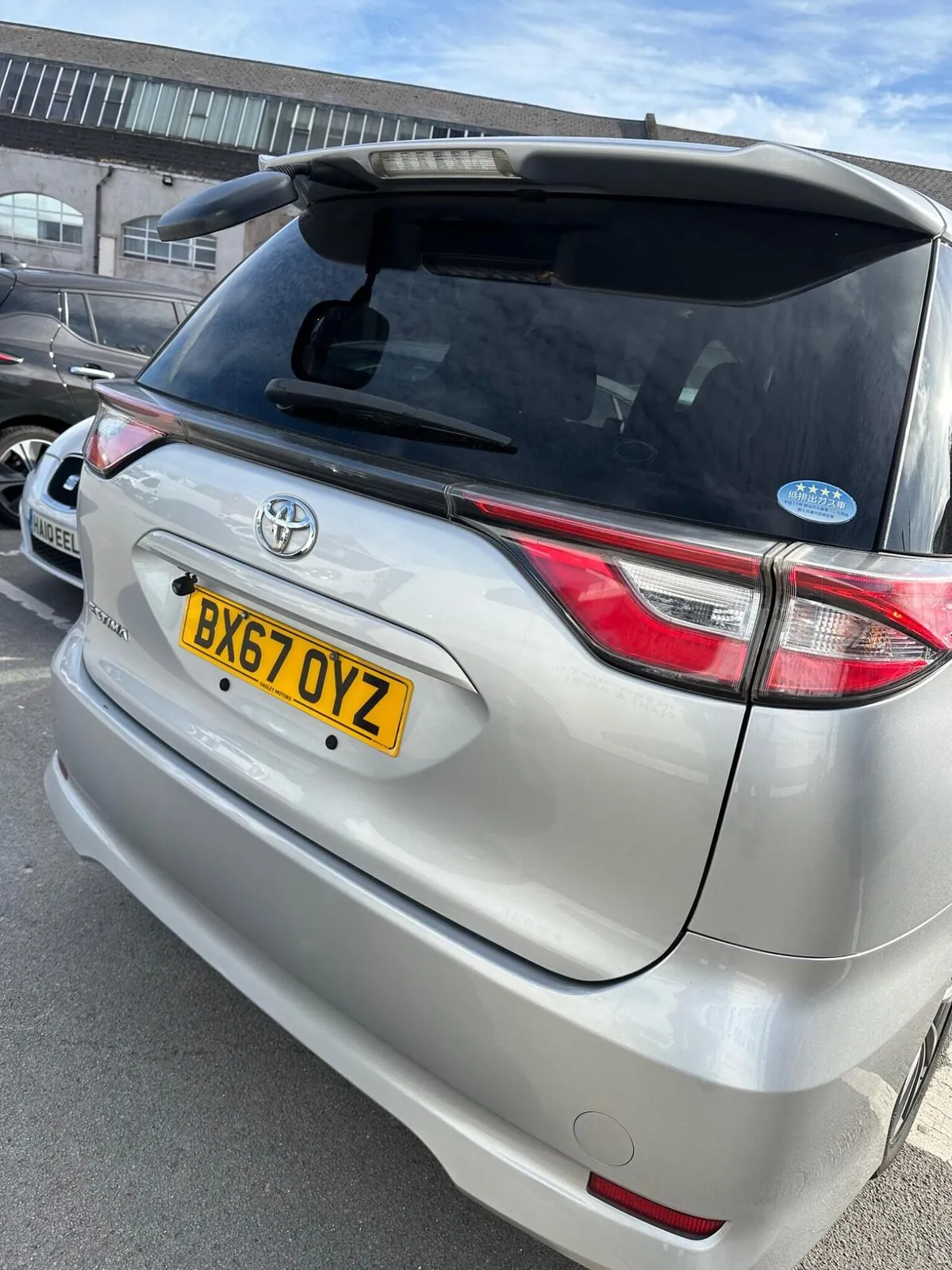 Toyota Estima 2018 photo 4