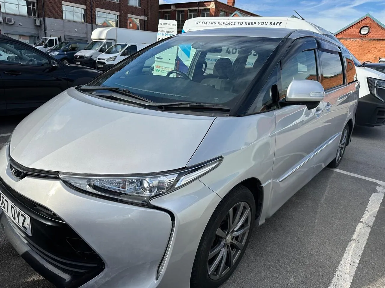 Toyota Estima 2018 photo 3