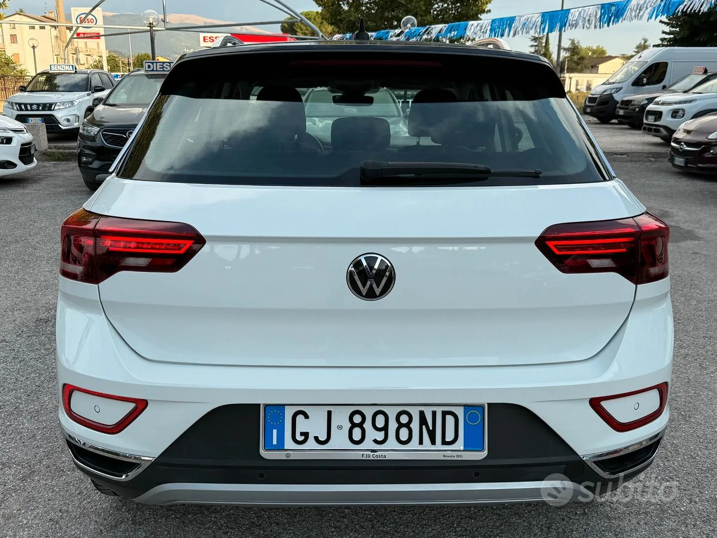 Volkswagen T-Roc 2022 photo 2