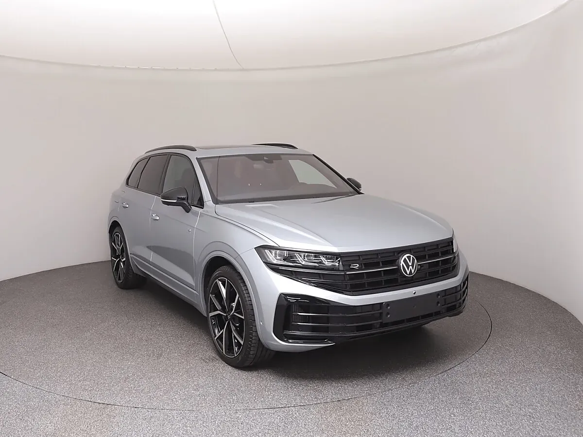 Volkswagen Touareg 2026 photo 2