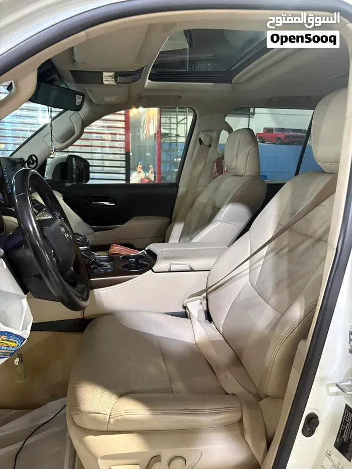 Toyota Land Cruiser 2022 photo 3