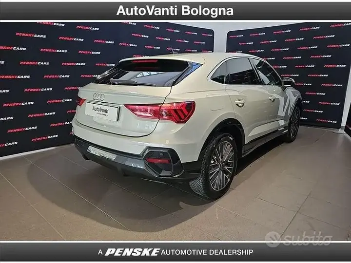 Audi Q3 2021 photo 5