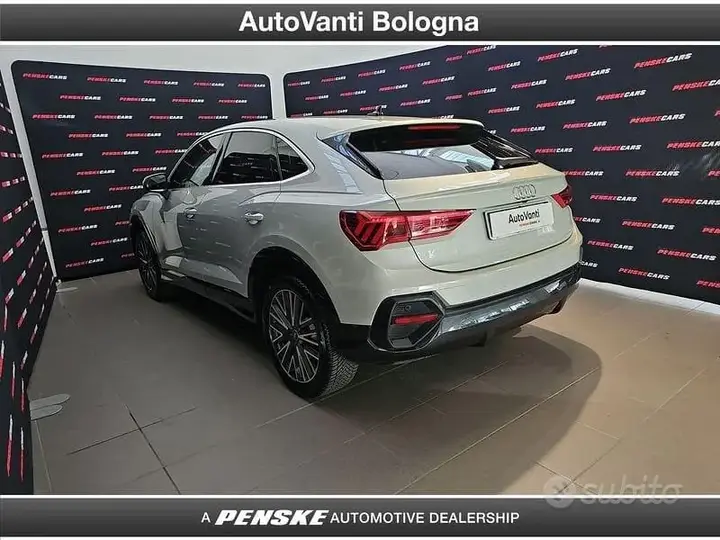 Audi Q3 2021 photo 3