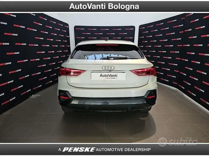 Audi Q3 2021 photo 4