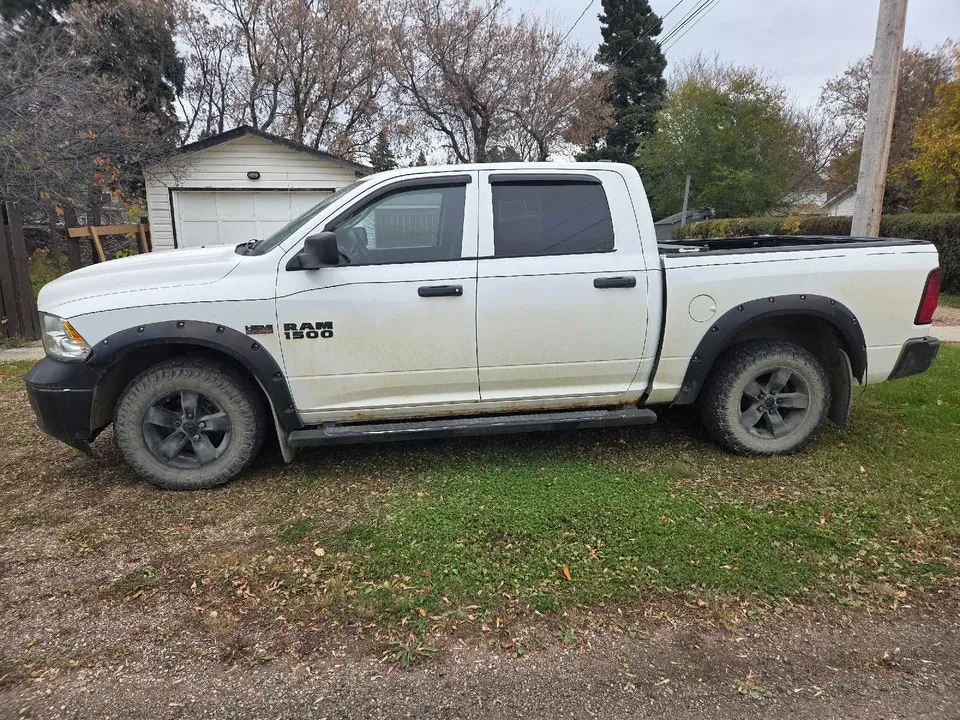 Dodge Ram 1500 2013 photo 3