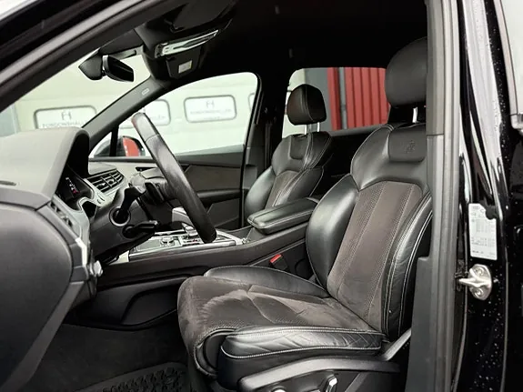 Audi Q7 2017 photo 3