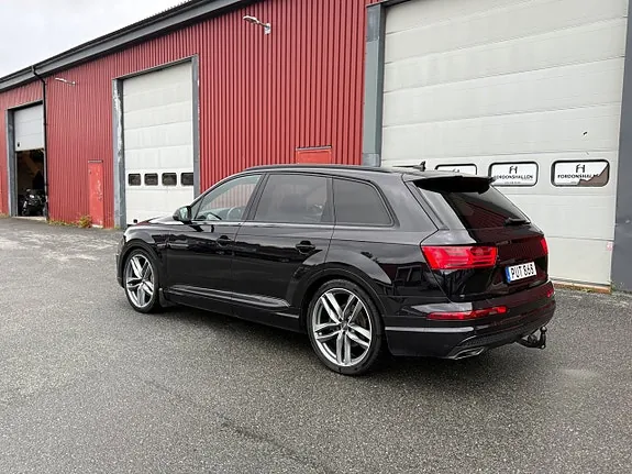 Audi Q7 2017 photo 5