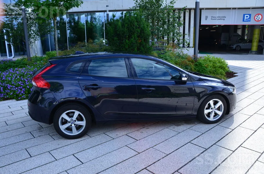 Volvo V40 2015 photo 4