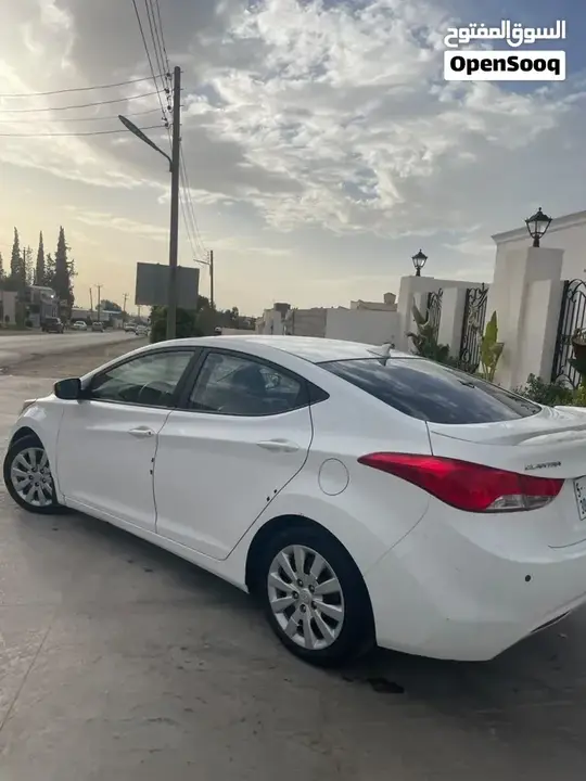 Hyundai Elantra 2012 photo 5