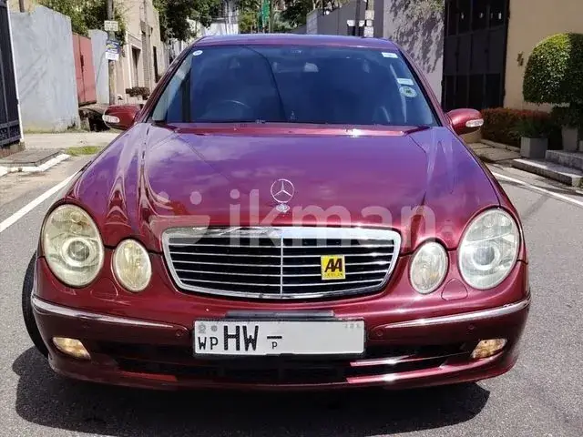 Mercedes-Benz E200