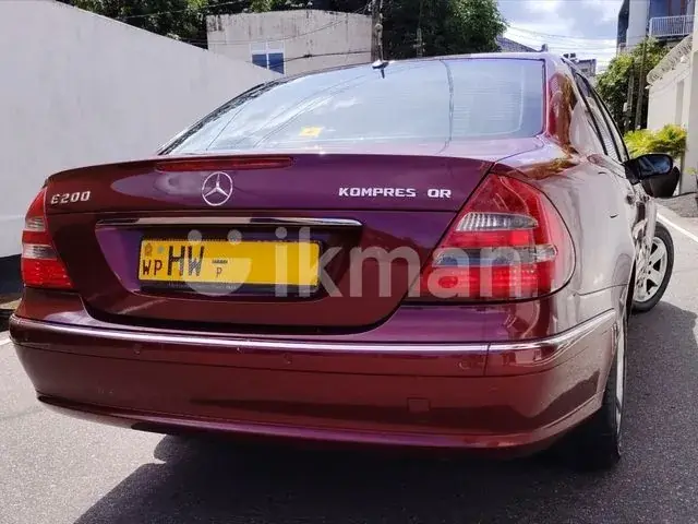 Mercedes-Benz E200 2004 photo 3