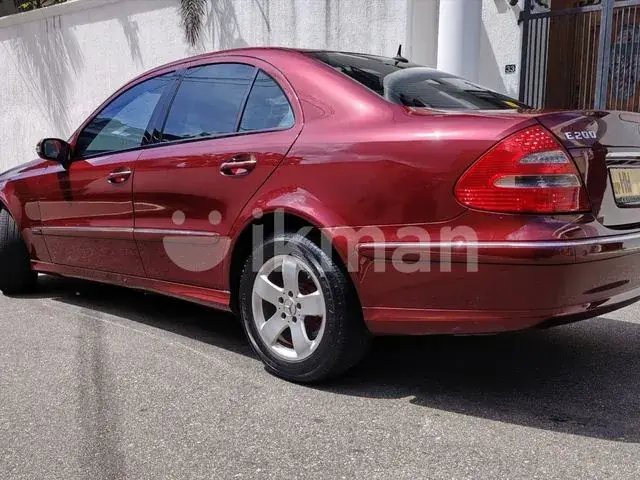 Mercedes-Benz E200 2004 photo 5