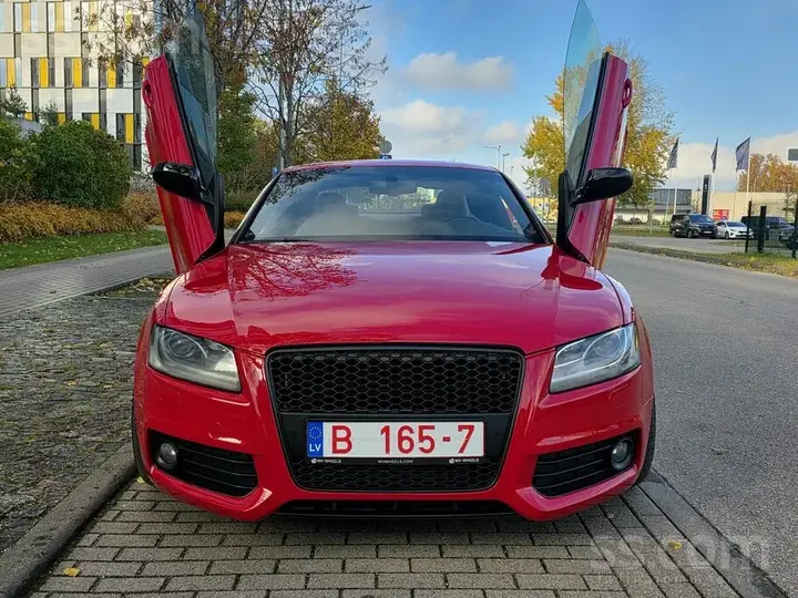 Audi S5 2008 photo 2