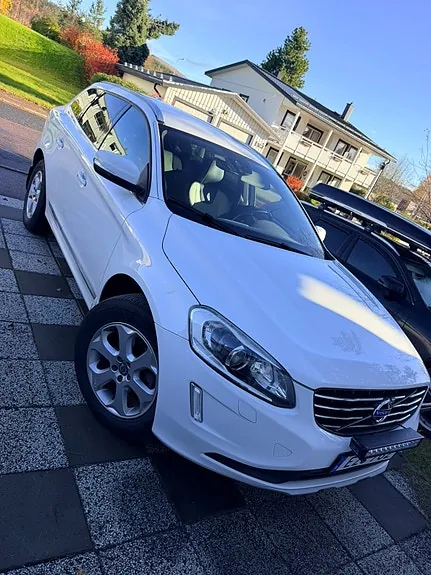 Volvo Xc60 2016 photo 2