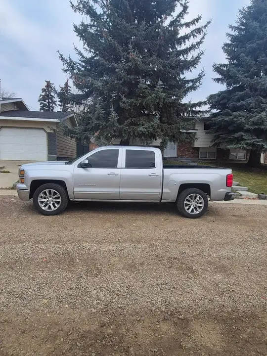 Chevrolet Silverado 1500 2015 photo 2