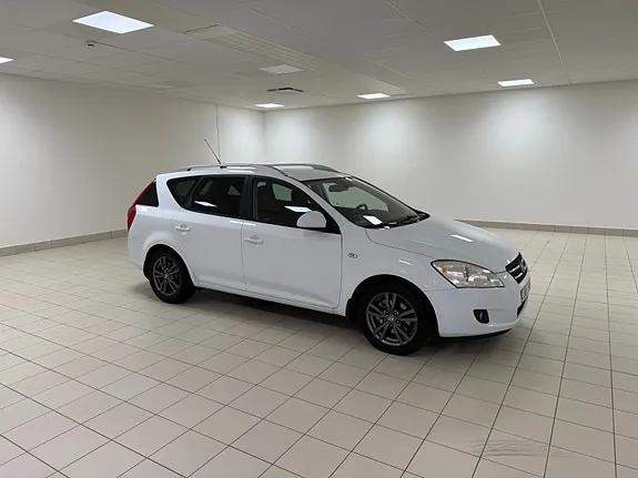 Kia Ceed 2009 photo 3