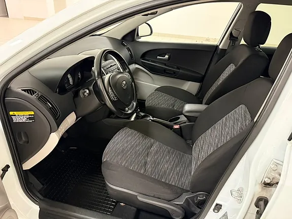 Kia Ceed 2009 photo 5