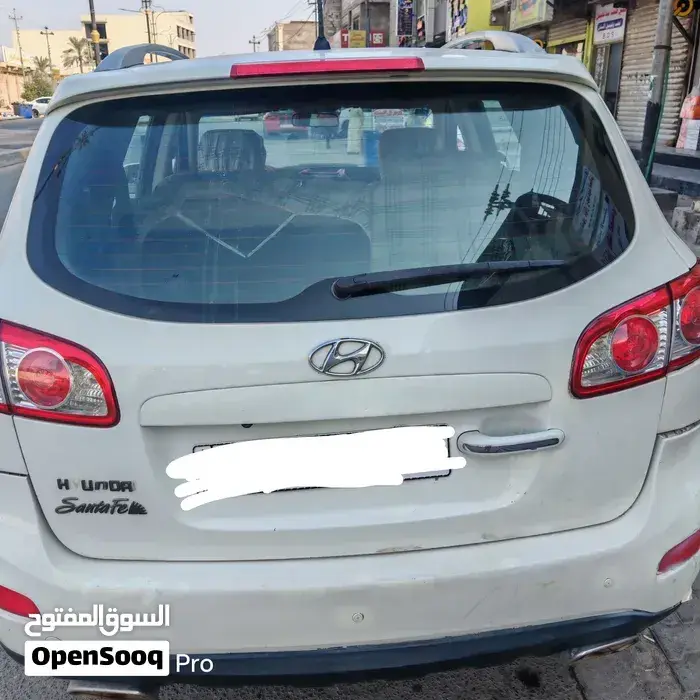 Hyundai Santa Fe 2012 photo 3