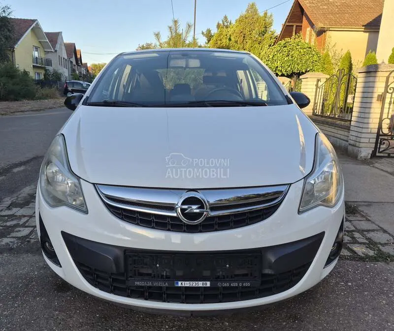 Opel Corsa 2011 photo 2