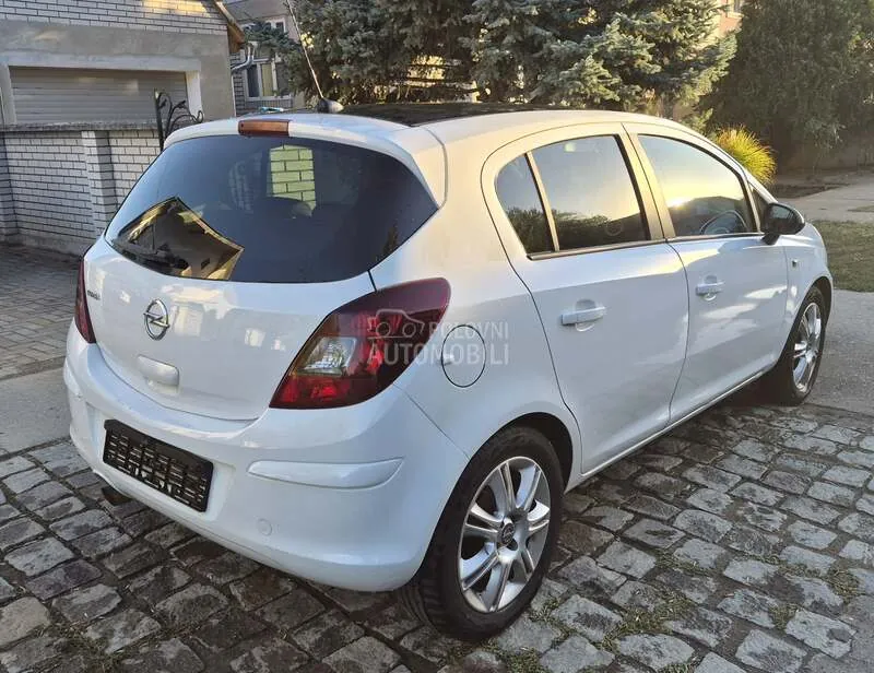Opel Corsa 2011 photo 4