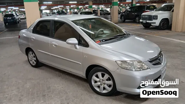 Honda City 2007 photo 2